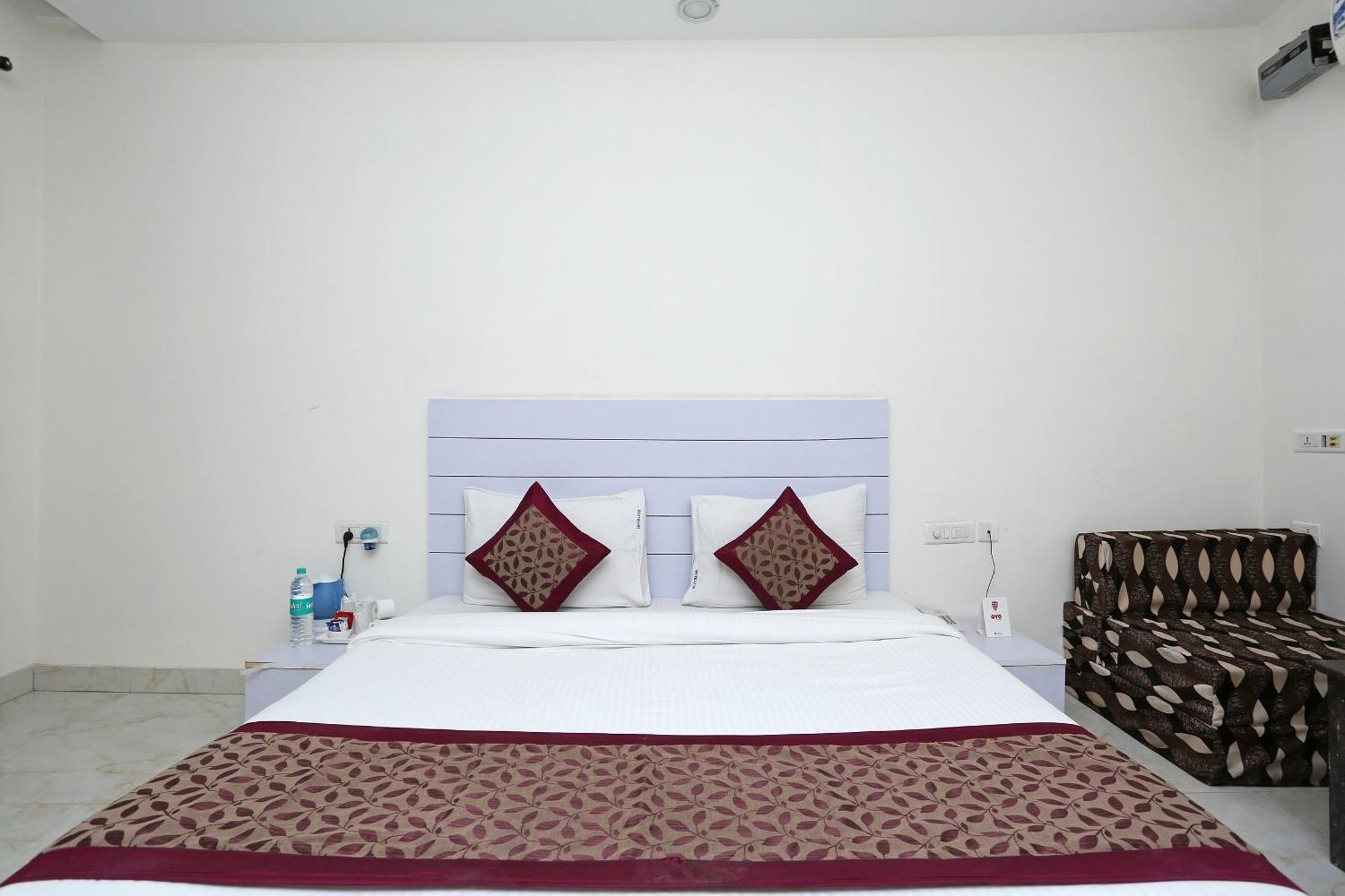 Hotel O Lakshya New Delhi Exterior photo